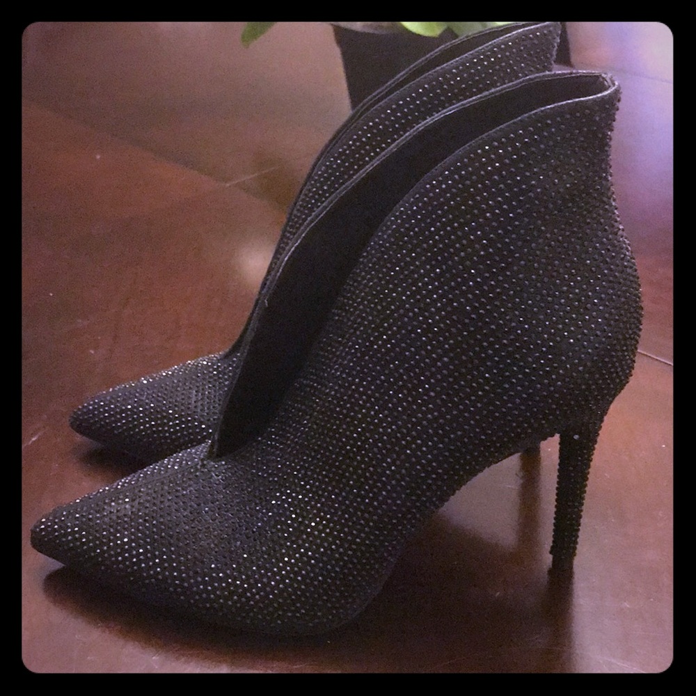 Jessica Simpson Shimmer Black Pumps